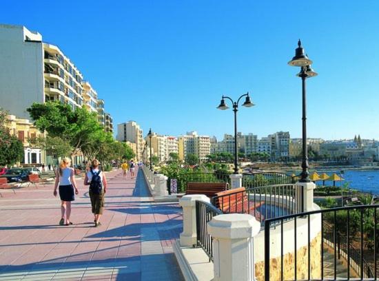 Luxe Apartment With Valletta And Harbour Views 斯利马 外观 照片